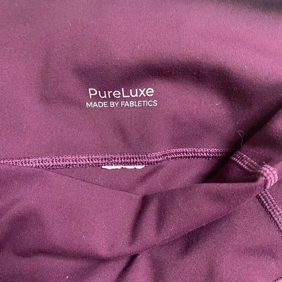 Fabletics Size Small Oasis PureLuxe High-Waisted Crop Leggings Burgundy Pockets - Picture 6 of 6
